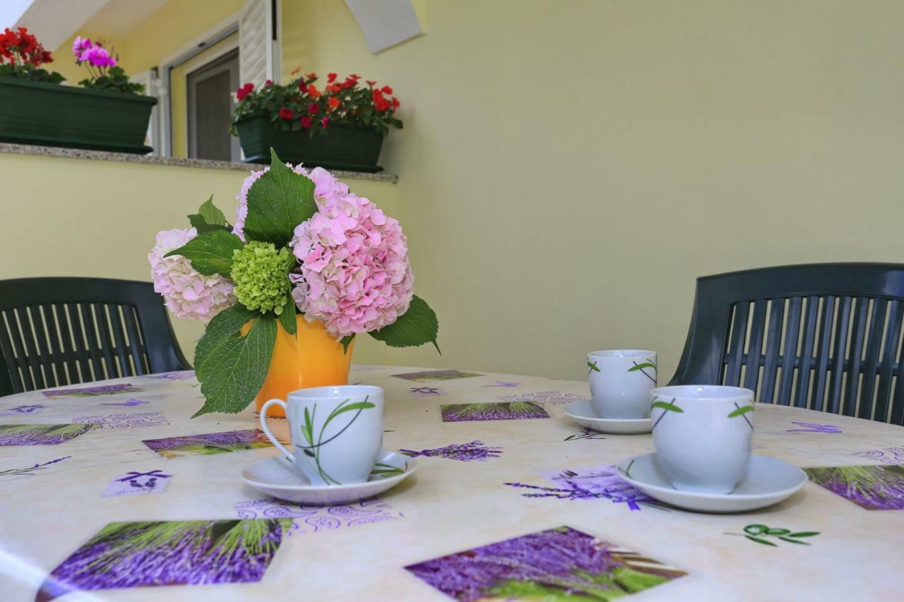 Apartments Romansa Затон Экстерьер фото