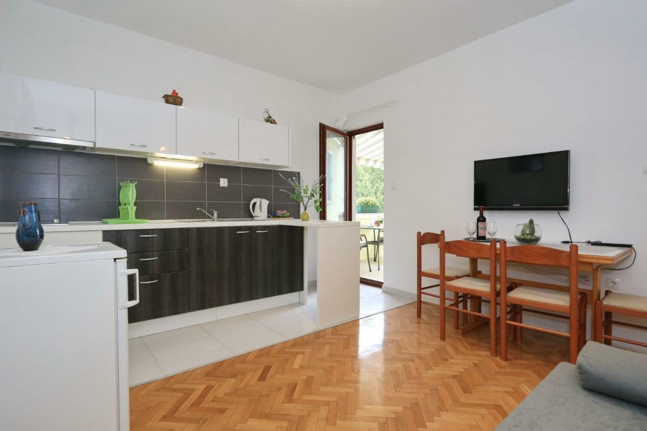 Apartments Romansa Затон Экстерьер фото