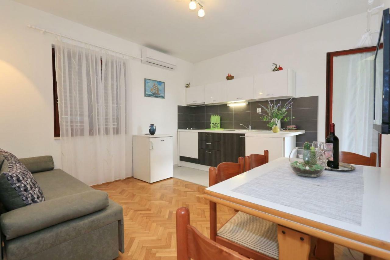 Apartments Romansa Затон Экстерьер фото