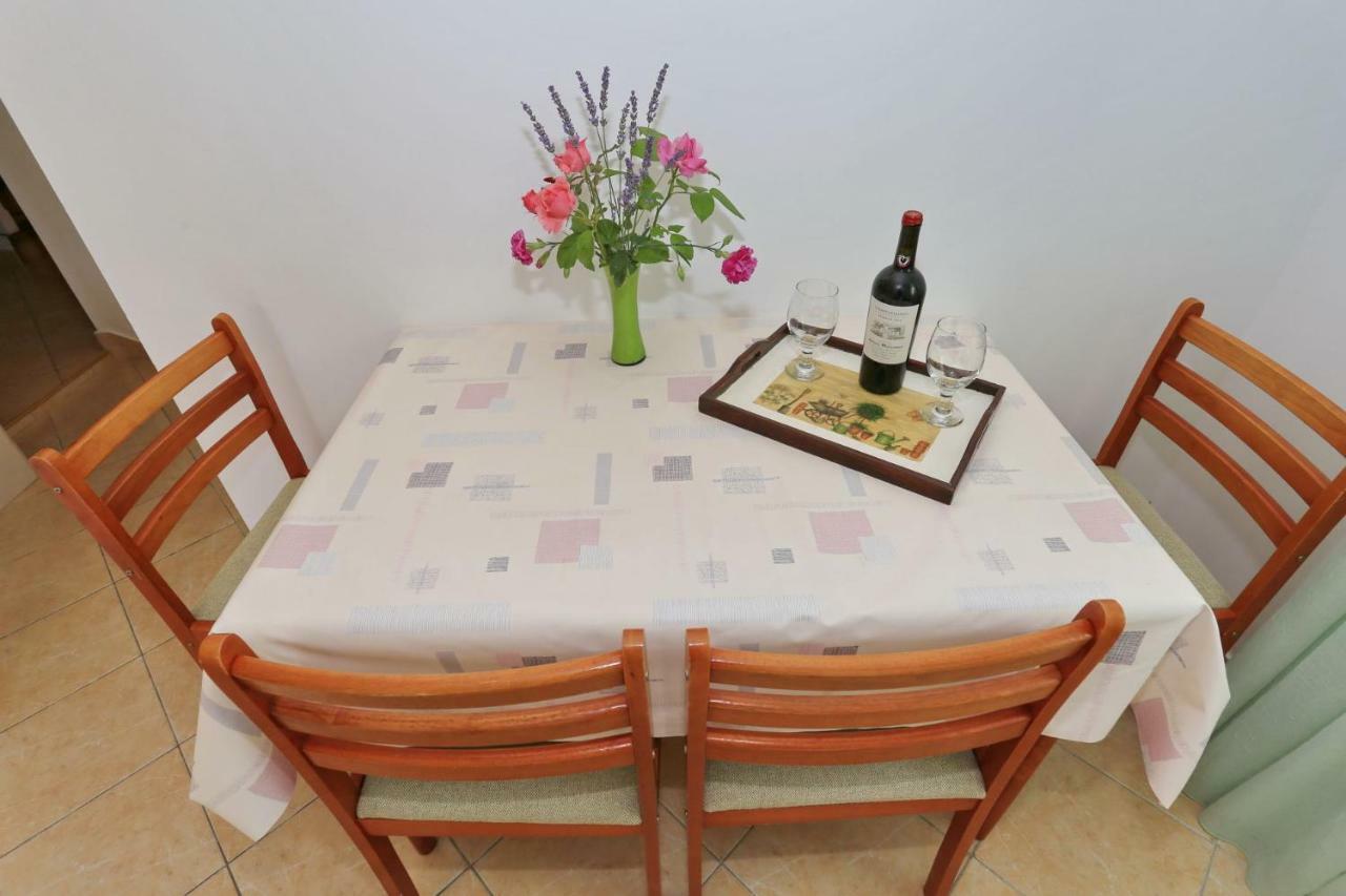 Apartments Romansa Затон Экстерьер фото