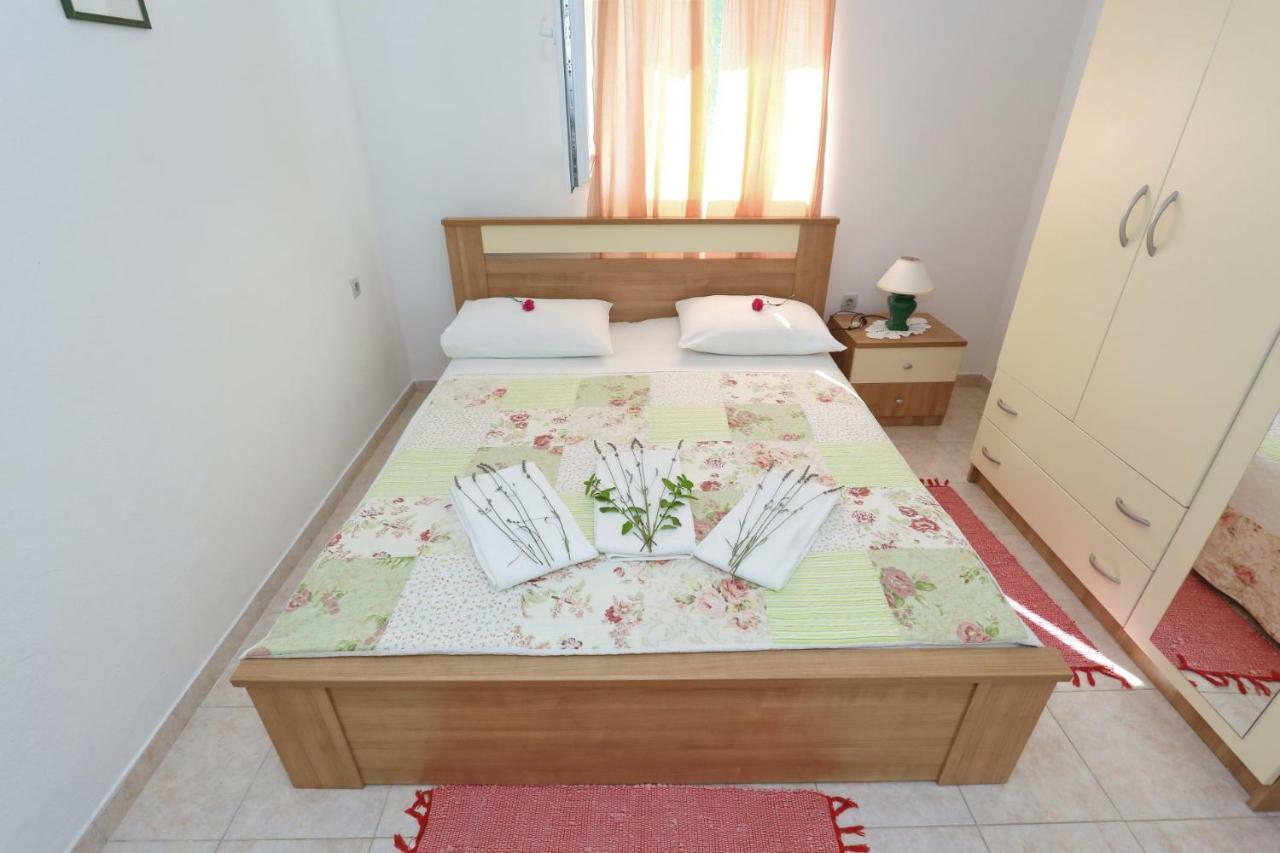 Apartments Romansa Затон Экстерьер фото