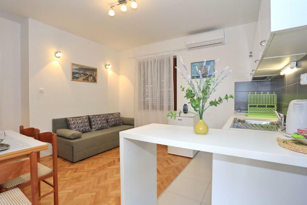Apartments Romansa Затон Экстерьер фото