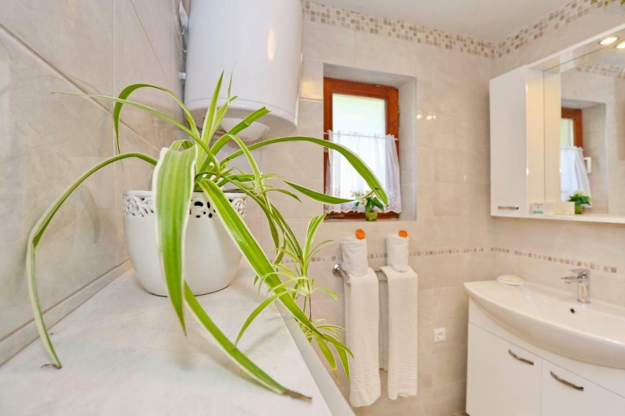 Apartments Romansa Затон Экстерьер фото