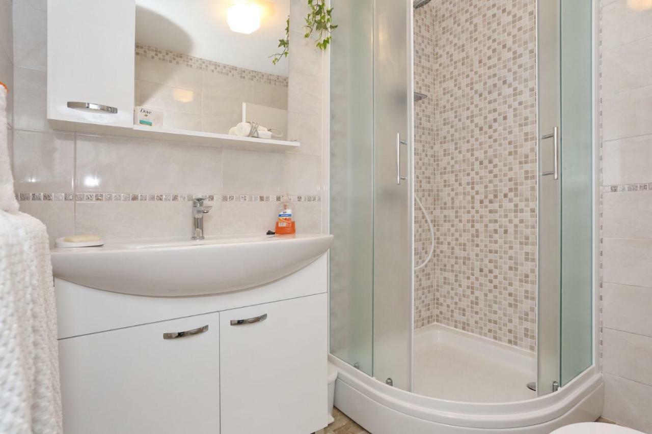 Apartments Romansa Затон Экстерьер фото