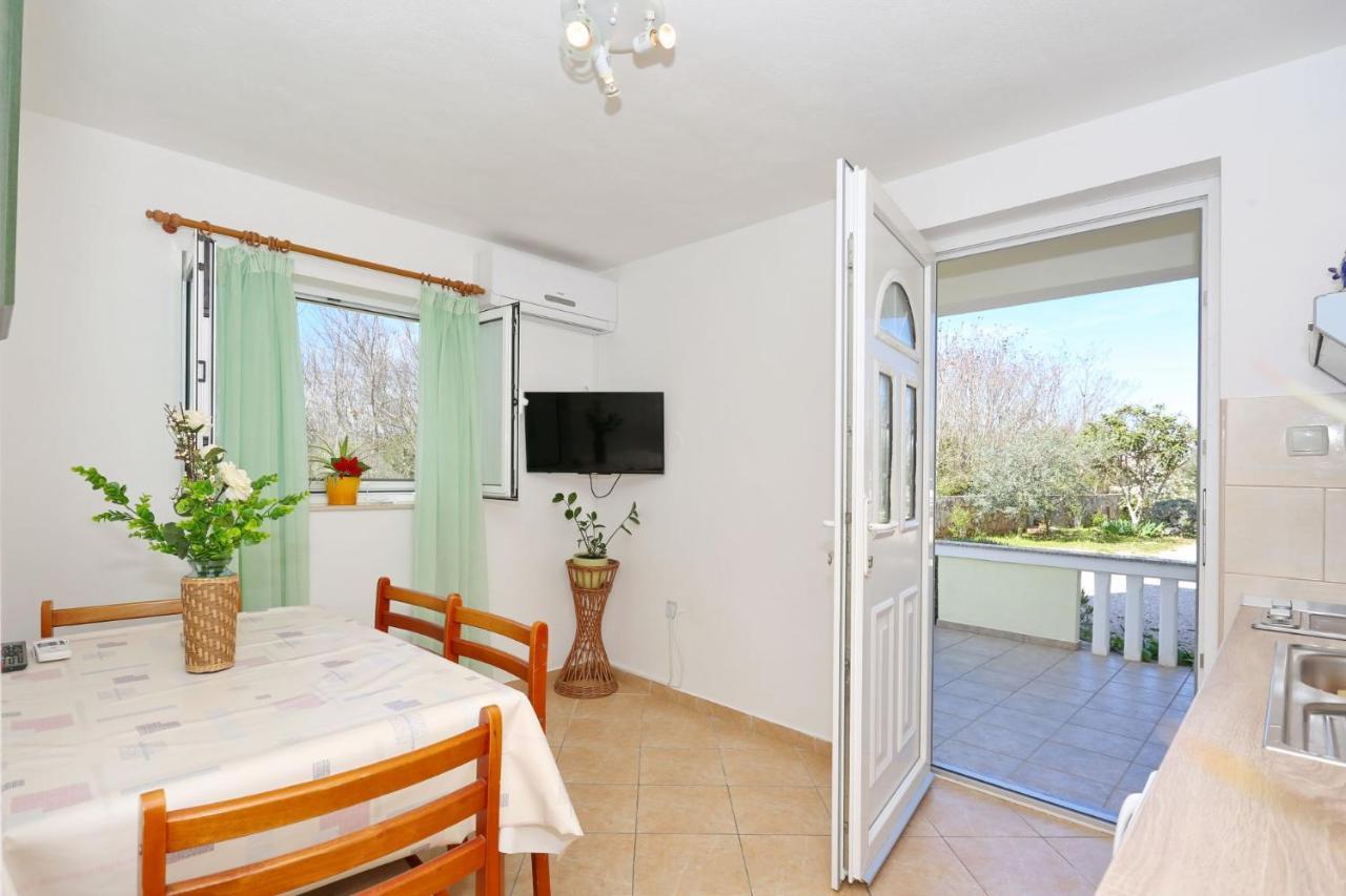 Apartments Romansa Затон Экстерьер фото